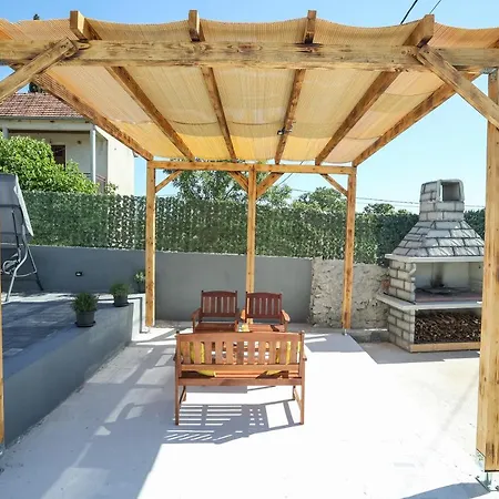 Hébergement de vacances Mia *