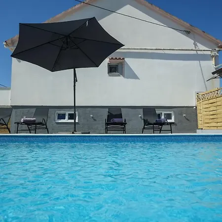 Hébergement de vacances Mia *